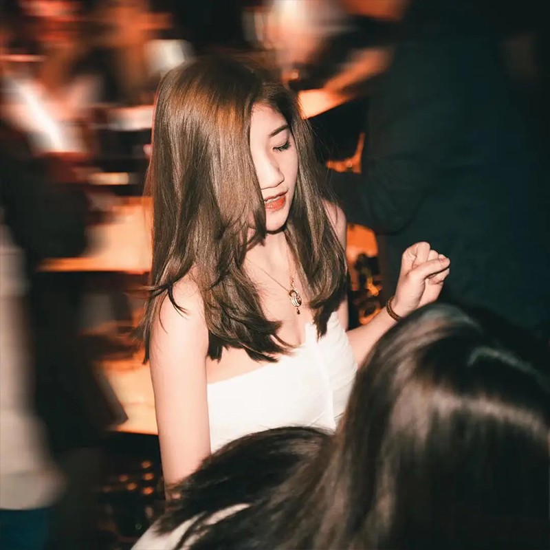 卢润泽 - 土坡上的狗尾草(Dj师爷 ProgHouse Rmx 2025)