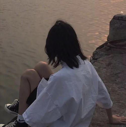 张偲偲 伤心1999 (Dj盒盒 FunkyHouse Mix国语男